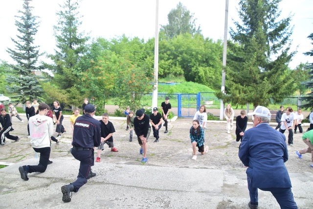 В загородном оздоровительном лагере Чулпан прошла увлекательная физзарядка